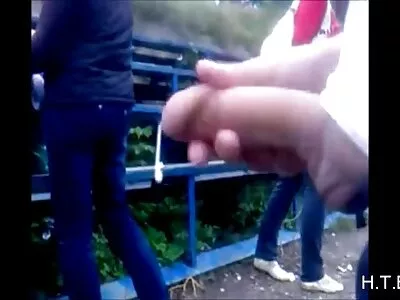 O adolescentă blondă tatuată este lovită filmexxx cu de tatăl ei vitreg