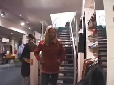Puiul îl mulțumește pe prieten, dar este o aventură o singură dată filmexxx rominesti