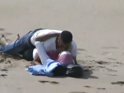 Cuplul face dragoste în filmexxx cu animale ciuda faptului că mama vitregă a fetei este acasă
