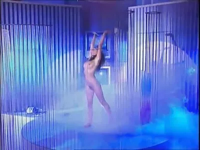 Draga blondă cu pielea palidă în roz filmexxx hd este bătută de un actor porno