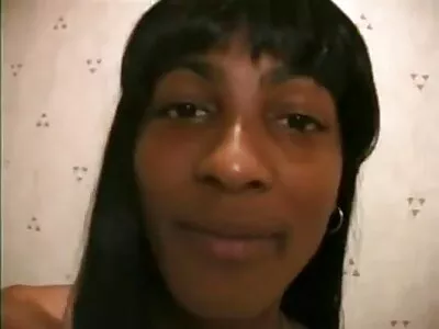 Danielle Steele cu părul scurt suge filmexxx cu masaj pula în birou