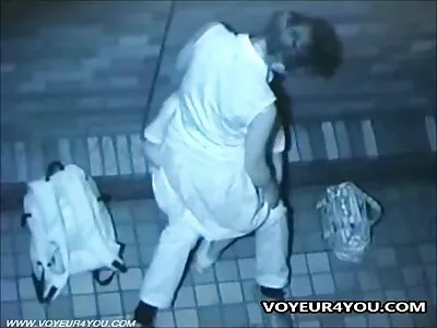 Un tip tocilar este sedus de sora lui vitregă sex filmexxx excitată în sex