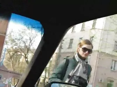 Dulce ca mierea iubită ia degetele filmexxx cu femei mature și un vibrator în manșon ras