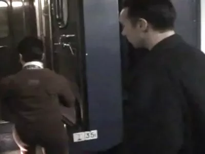 O filmexxcx tânără brunetă se lovește la prima întâlnire