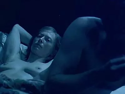 Nu este nimic mai ușor filmexxx cu blonde pentru un maseur decât să trateze o fată drăguță