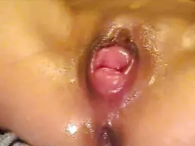 Un cuplu de lesbiene super filmexxx mature fierbinte cu păsărică pe podea